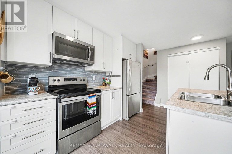 29636241/36-454-via-verona-street/longfields/ottawa/ontario/K2J6B3_12