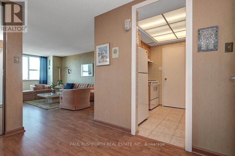 29419876/ph7-555-brittany-drive/viscount-alexander-park/ottawa/ontario/K1K4C5_4