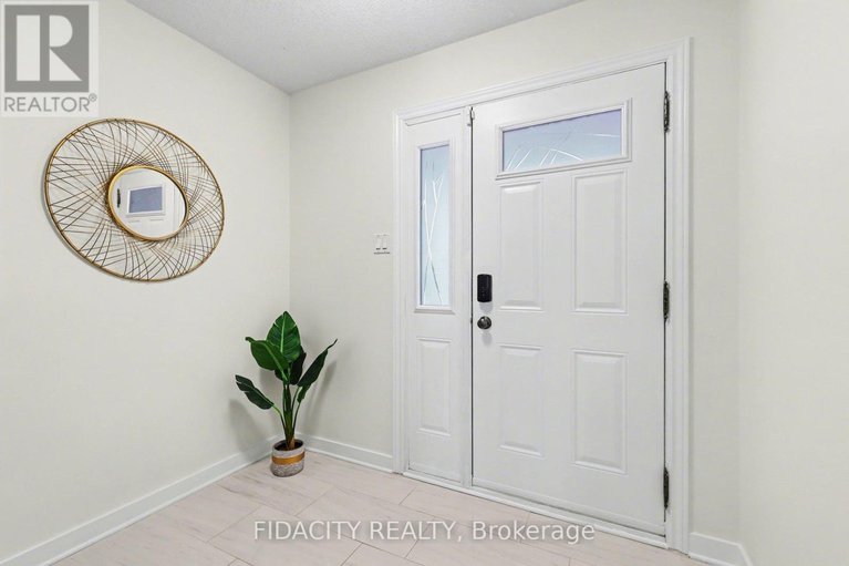 29538560/1-kathleen-crescent/stittsville-central/ottawa/ontario/K2S1L6_4