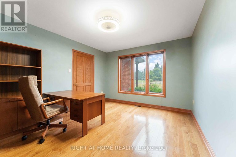 28765727/2-muirfield-gardens/cedar-hillorchard-estates/ottawa/ontario/K2R1B8_20