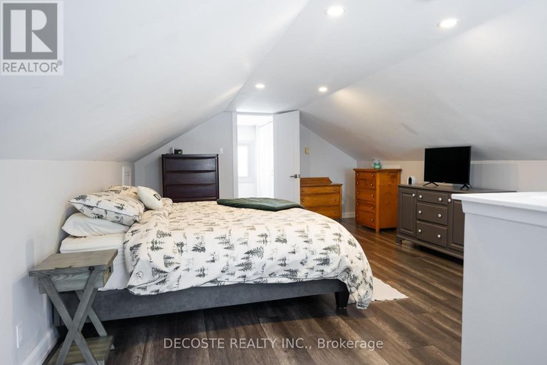 29524122/15-marlborough-street/maxville/north-glengarry/ontario/K0C1T0_20