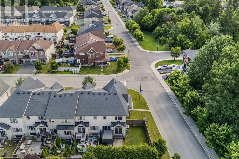 28643718/564-langelier-avenue/mer-bleuebradley-estatesanderson-park/ottawa/ontario/K1W0E7_35