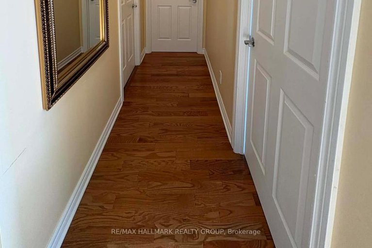 29288641/401-205-bolton-street/lower-townbyward-market/ottawa/ontario/K1N1K7_16