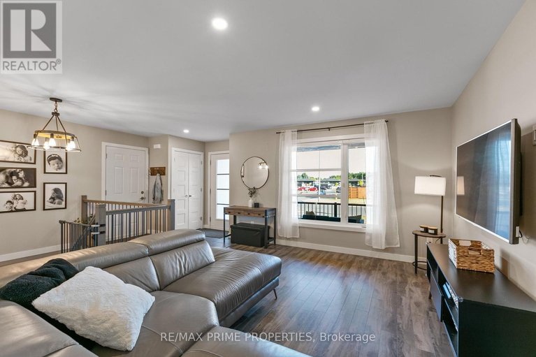 29565533/208-filion-street/embrun/russell/ontario/K0A1W0_12