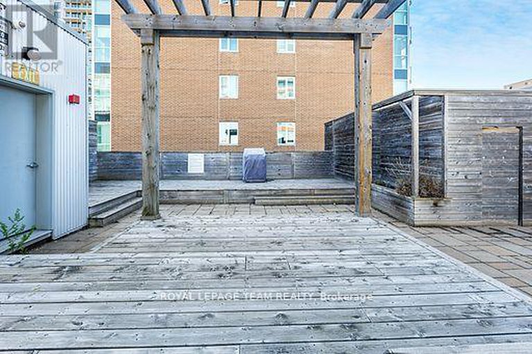 29394025/308-360-cumberland-street/lower-townbyward-market/ottawa/ontario/K1N0B1_20