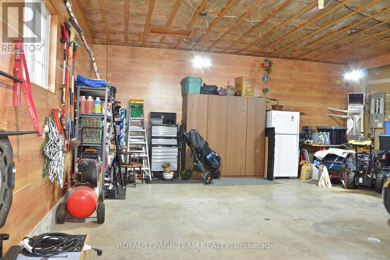 29617818/11708-breezewood-avenue-s/south-dundas-matilda-twp/south-dundas/ontario/K0C1X0_22