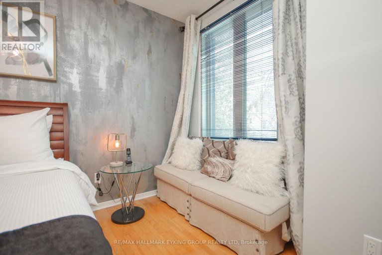 28220496/239-york-street/lower-town/ottawa/ontario/K1N5T9_33