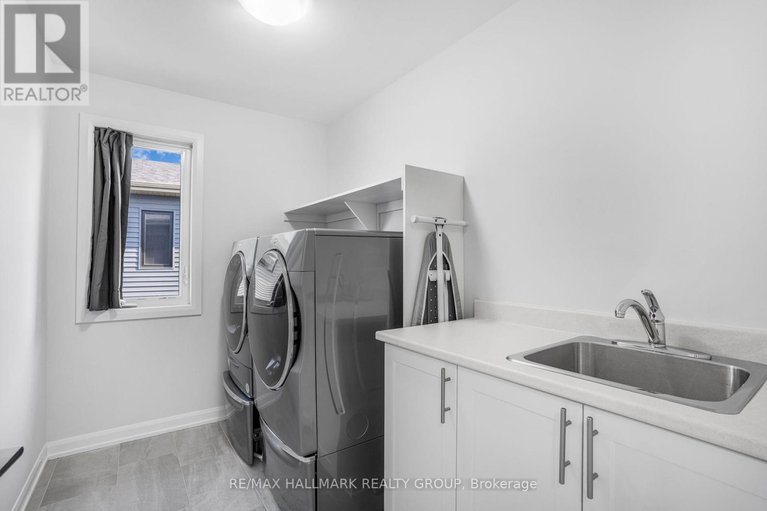 28764094/364-sterling-avenue/town-of-rockland/clarence-rockland/ontario/K4K0L4_22