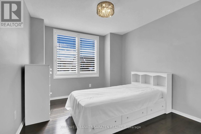 29528545/715-clearbrook-drive/strandherd/ottawa/ontario/K2J5P1_24