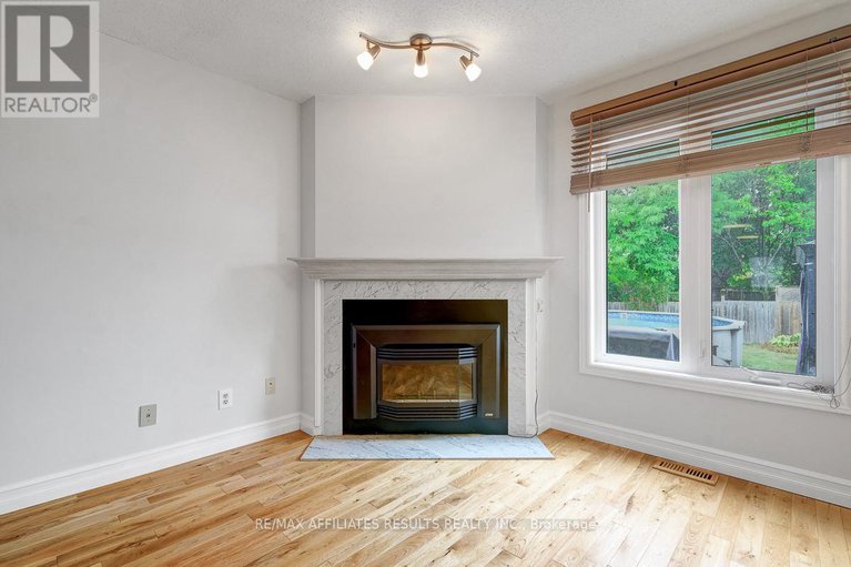 28794659/22-hendrie-court/katimavik/ottawa/ontario/K2L4A4_11