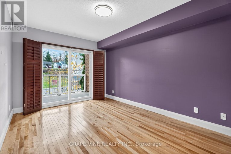 29082049/301u-1921-st-joseph-boulevard/convent-glen-south/ottawa/ontario/K1C0A3_30