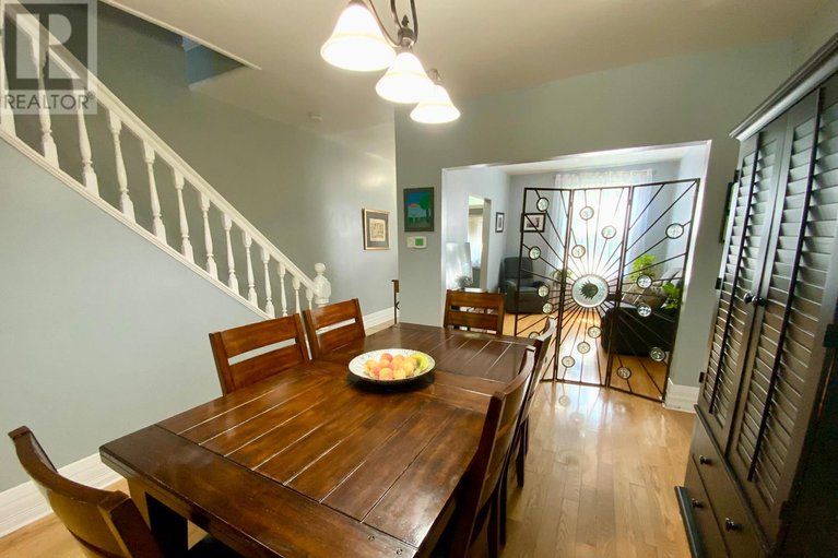 27992529/245-york-street/lower-town/ottawa/ontario/K1N5T9_3