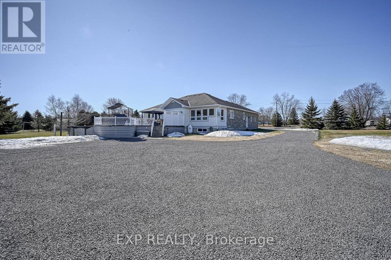 28062332/415-johnston-road/north-grenville-twp-kemptville-south/north-grenville/ontario/K0G1J0_38