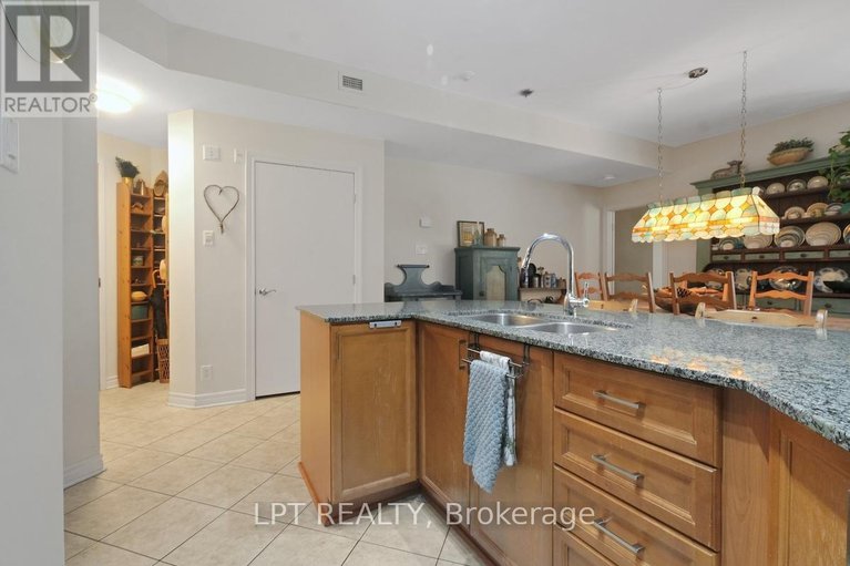 28929558/102-205-bolton-street/lower-townbyward-market/ottawa/ontario/K1N1K7_11