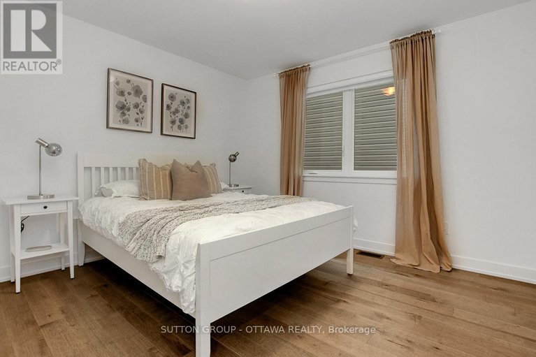 28461424/908-duxbury-lane/riverside-southgloucester-glen/ottawa/ontario/K4M0M3_28
