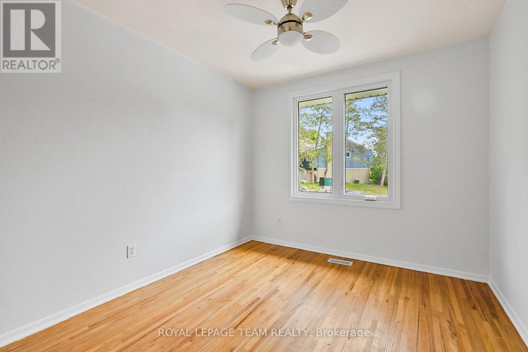 28541057/803-provost-drive/riverside-park-south/ottawa/ontario/K1V6X5_29