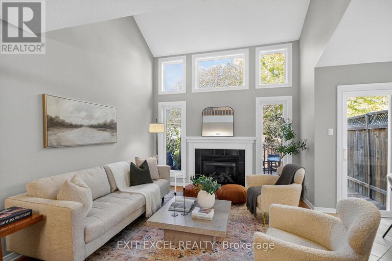 29049665/36-calaveras-avenue/longfields/ottawa/ontario/K2J4Z4_8