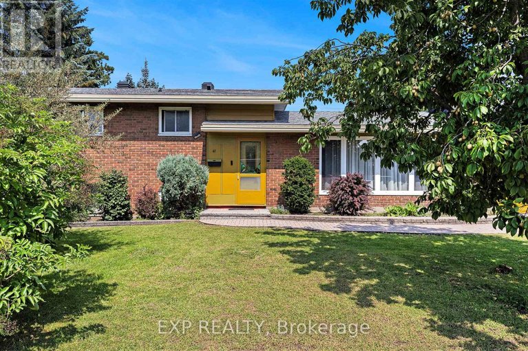 29565523/41-wigan-drive/borden-farmstewart-farmcarleton-heightsparkwood-hills/ottawa/ontario/K2E6K9_1