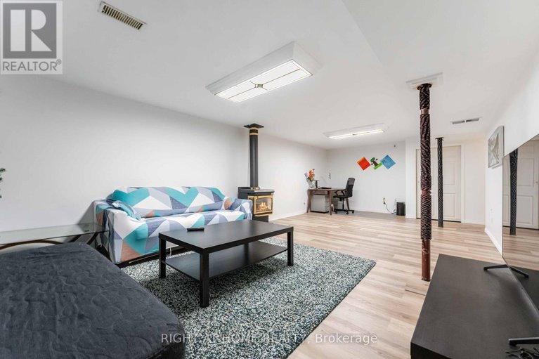 28765725/18-shetland-way/bridlewood/ottawa/ontario/K2M1R9_34