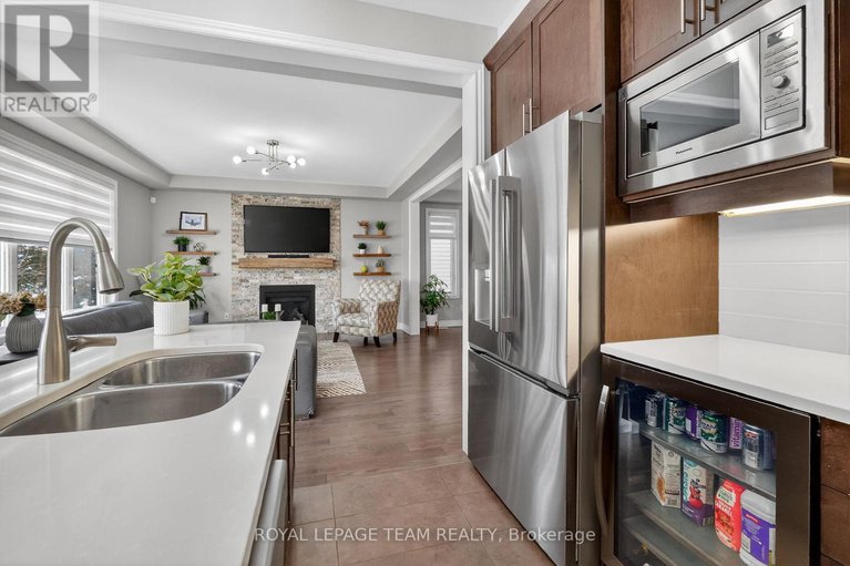 29368970/326-eucalyptus-circle/stittsville-north/ottawa/ontario/K2S1B9_11