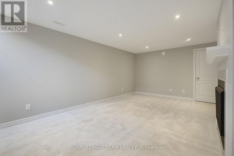 28884791/273-shinleaf-crescent/mer-bleuebradley-estatesanderson-park/ottawa/ontario/K1W0J2_43