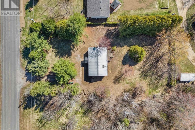 29674349/1630-gourley-road/east-hawkesbury/ontario/K6A2R2_9