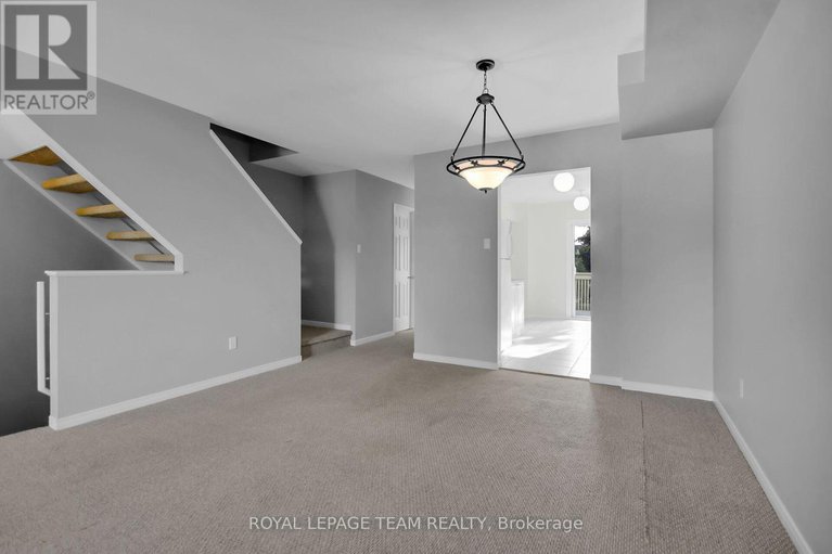 29017566/89-thornbury-crescent/centrepointe/ottawa/ontario/K2G6C4_13