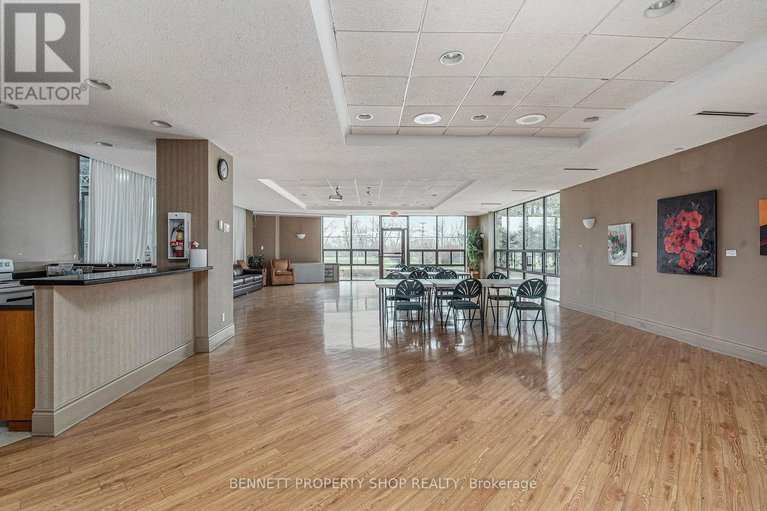 29434199/1209-2625-regina-street/britannia/ottawa/ontario/K2B5W8_17