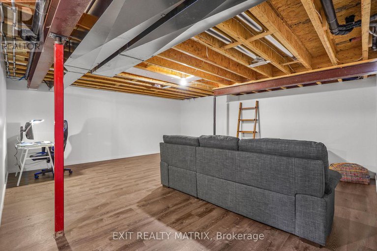 29368222/128-lyon-street/embrun/russell/ontario/K0A1W0_24