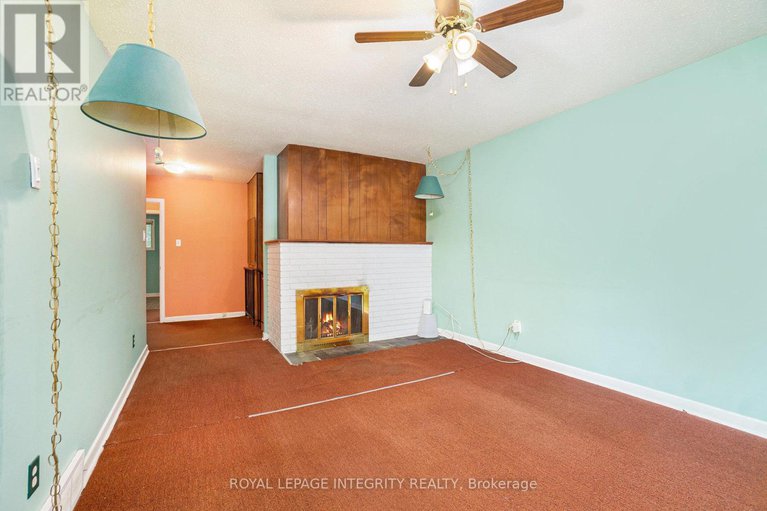 28649416/14-mulvagh-avenue/borden-farmstewart-farmcarleton-heightsparkwood-hills/ottawa/ontario/K2E6M6_9
