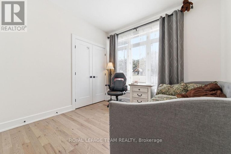 29486296/80-raymond-luhta-crescent/mcnabbraeside-twps/mcnabbraeside/ontario/K7S3G8_8