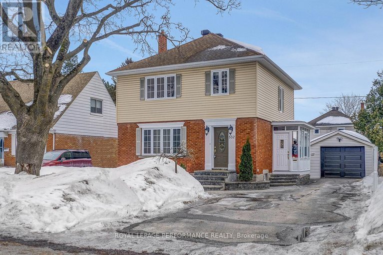 29432301/532-alesther-street/overbrookcastle-heights/ottawa/ontario/K1K1J3_1