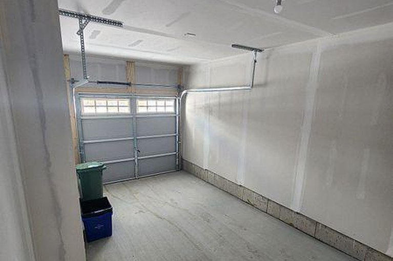 29125849/726-rouncey-road/emerald-meadowstrailwest/ottawa/ontario/K2S1B6_2