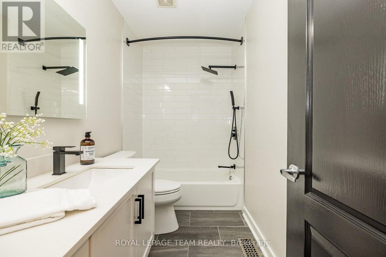 28449853/333-timbertrail-terrace/springridgeeast-village/ottawa/ontario/K4A5A6_24