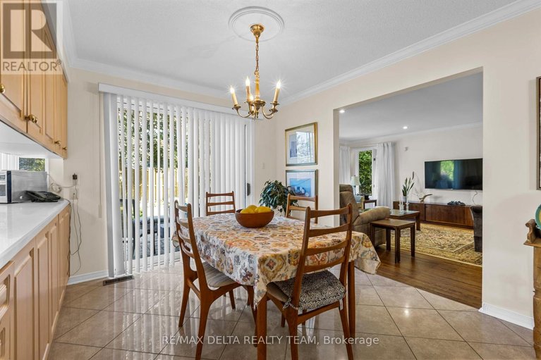 29580108/11-garand-place/urbandale-acres/ottawa/ontario/K1H8M1_14