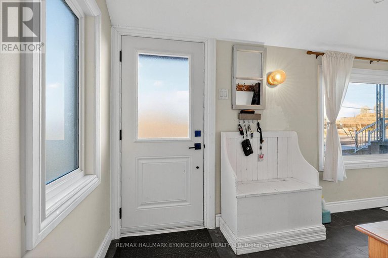 29121974/1762-scott-street/ottawa-west/ottawa/ontario/K1Y2N6_5