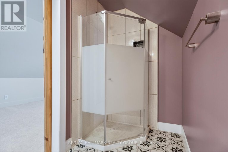 29249197/170-donald-street/overbrookcastle-heights/ottawa/ontario/K1K1M9_34