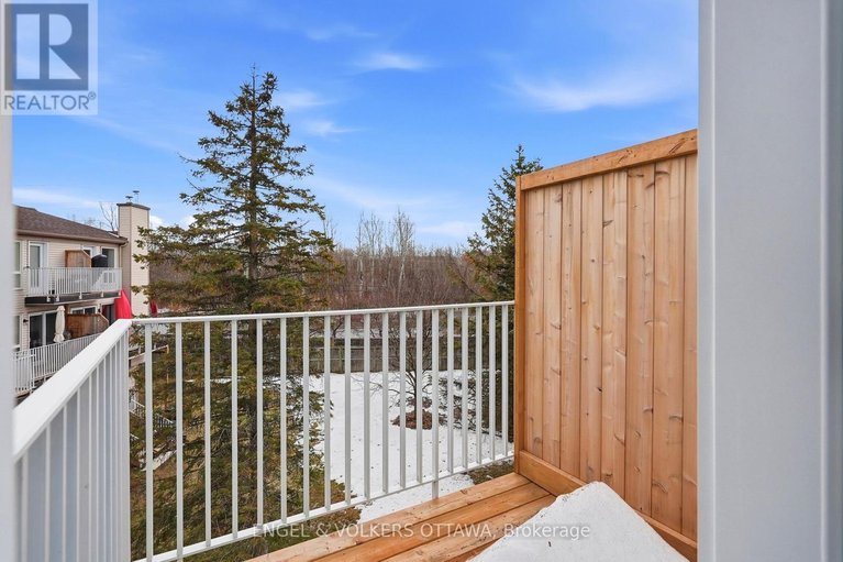 29492225/40-244-briston-private/hunt-club-park/ottawa/ontario/K1G5P9_16