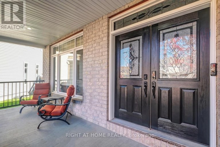 29613139/211-denali-way/stittsville-north/ottawa/ontario/K2S0N1_3