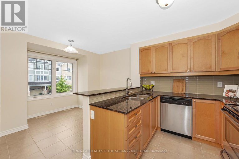 28578921/503-coldwater-crescent/emerald-meadowstrailwest/ottawa/ontario/K2M0J4_11