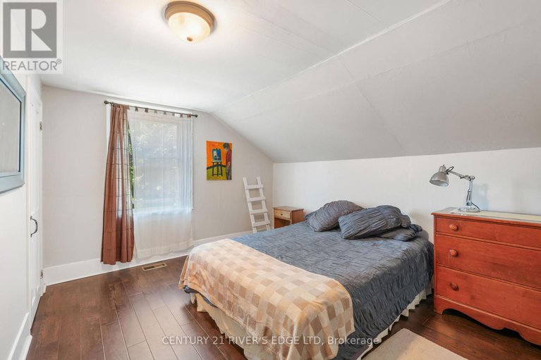 28632376/12084-lakeshore-drive/morrisburg/south-dundas/ontario/K0C1X0_23