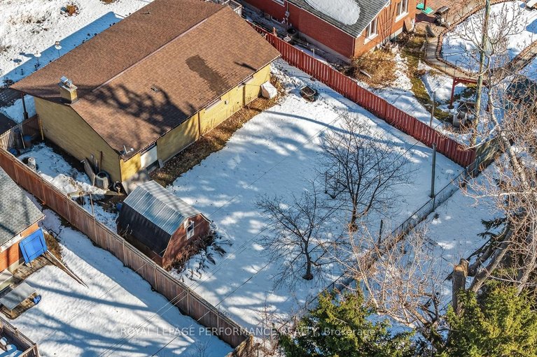 29483559/1132-adirondack-drive/kenson-park/ottawa/ontario/K2C2V1_45