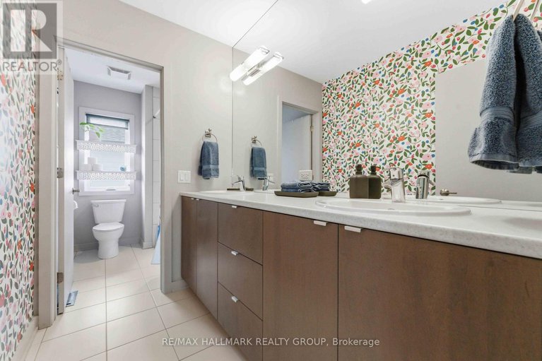 29428566/254-sunnyridge-crescent/emerald-meadowstrailwest/ottawa/ontario/K2M0H3_19