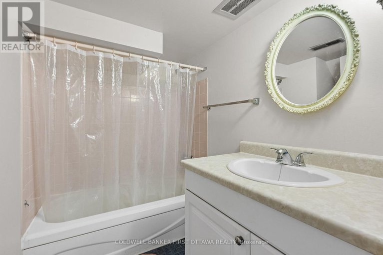 28932809/895-dundee-avenue/queensway-terrace-north/ottawa/ontario/K2B5T2_34