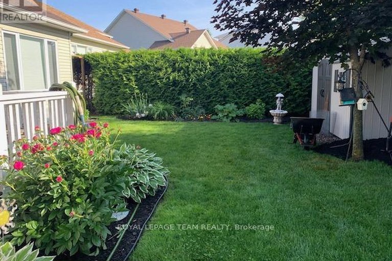 29666144/45-burnstead-crescent/emerald-meadowstrailwest/ottawa/ontario/K2M2T4_47