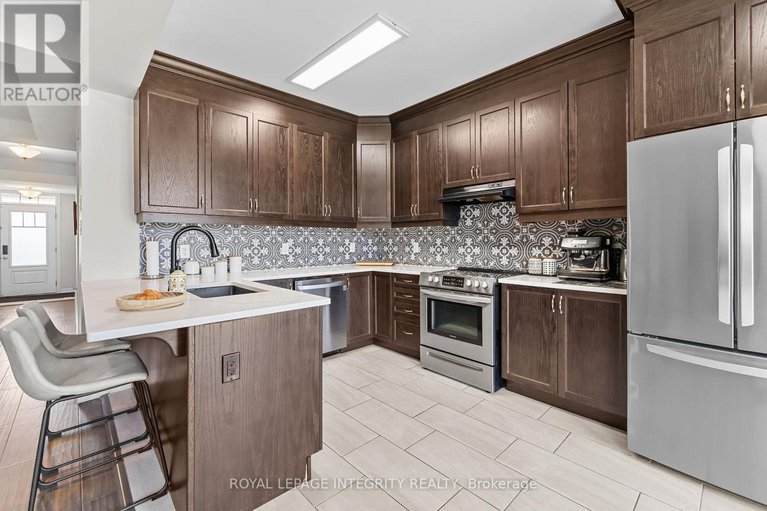 28613047/568-cope-drive/emerald-meadowstrailwest/ottawa/ontario/K2V0N8_9