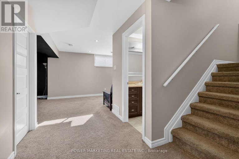 29675342/483-ruby-street/clarencerockland-twp/clarence-rockland/ontario/K4K0H5_32