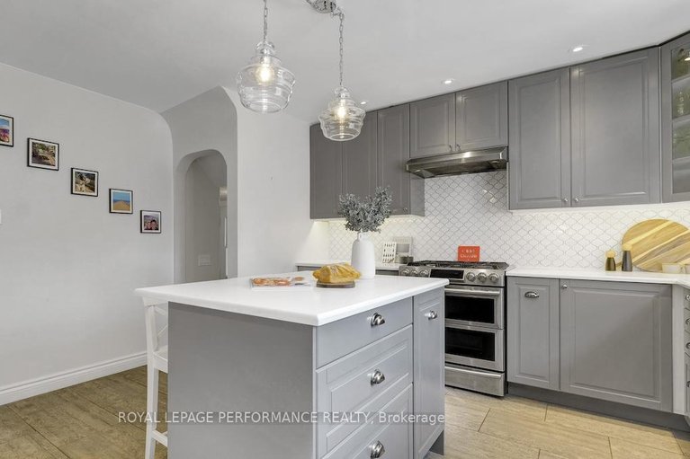 29647561/1638-abbey-road/riverview-park/ottawa/ontario/K1G0H3_20