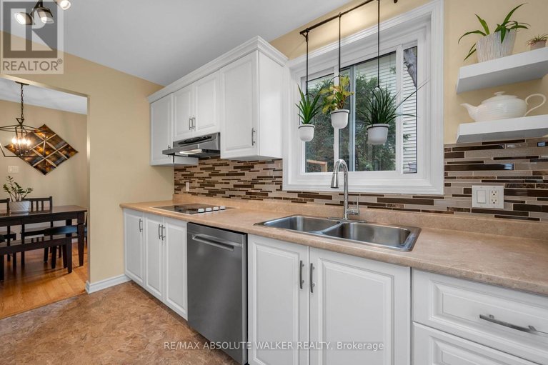 29677661/671-mathieu-way/fallingbrookpineridge/ottawa/ontario/K4A2R6_12