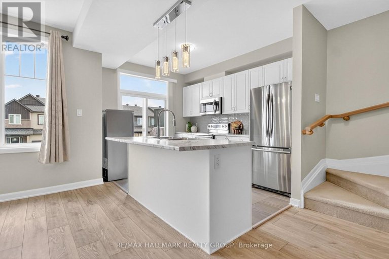 29577723/58-teelin-circle/half-moon-bay/ottawa/ontario/K2J6T9_22